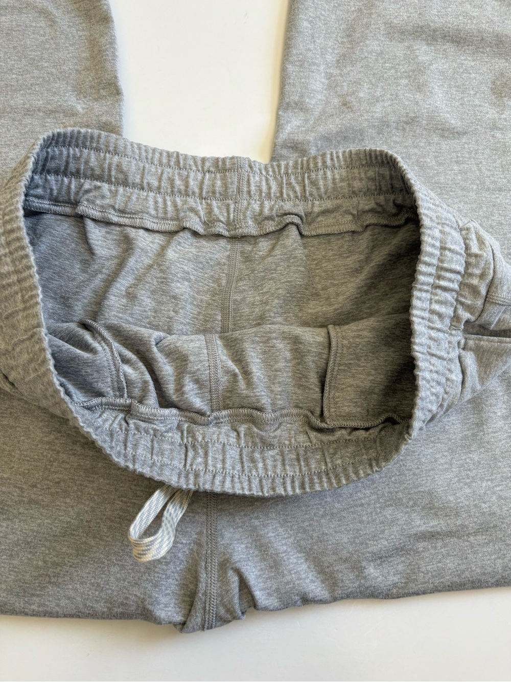 Vuori Performance Jogger Light Gray Size Medium - Picture 4 of 10
